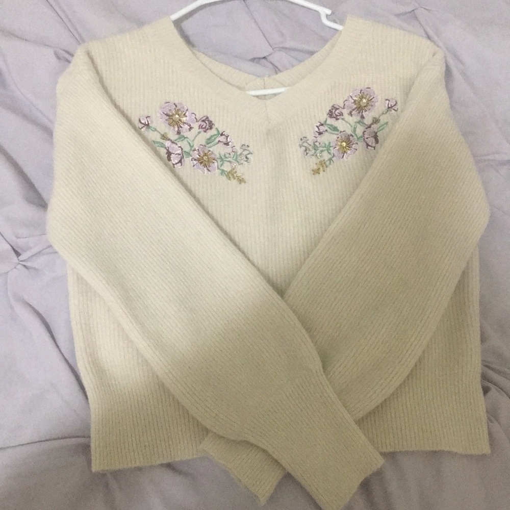 Light pink sweater